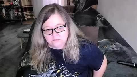 Lana online show from 05-18-26, 04:07