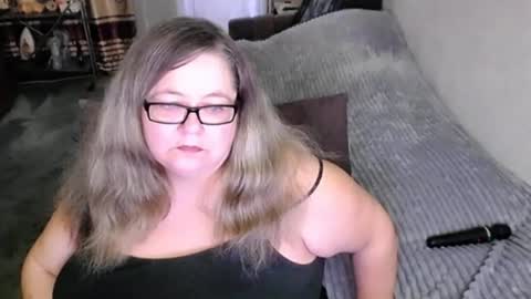 Snapshot of tviks chatting on 06-29-26, 07:14 Lana online show from 06-29-26, 07:14