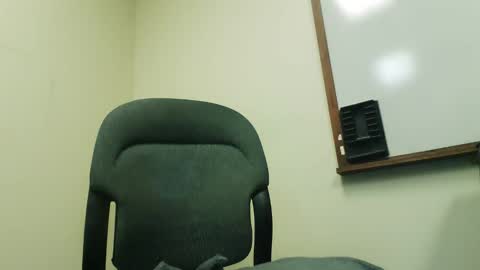 Snapshot of twayne29x chatting on 01-06-26, 10:12 twayne29x online show from 01-06-26, 10:12