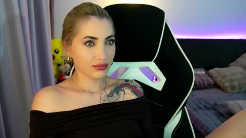 MayCarrey online show from 03-19-26, 11:31