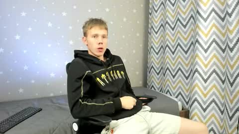 Angus online show from 10-19-25, 08:31