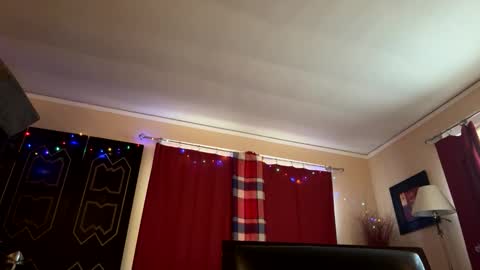 Snapshot of twerkandjerkk chatting on 02-17-26, 01:40 twerkandjerkk online show from 02-17-26, 01:40