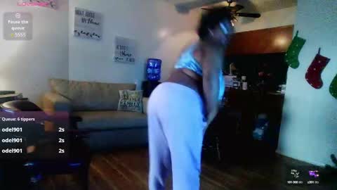 Snapshot of twiceasbadd_ chatting on 12-03-24, 02:49 onlyfanstwiceasbadd online show from 12-03-24, 02:49