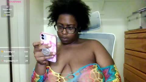 Snapshot of twiceasbadd_ chatting on 01-12-25, 05:24 onlyfanstwiceasbadd online show from 01-12-25, 05:24