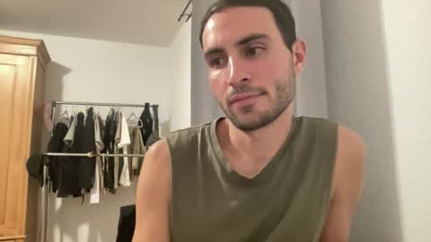 Snapshot of twikboy chatting on 09-12-25, 09:04 Twinkboy online show from 09-12-25, 09:04