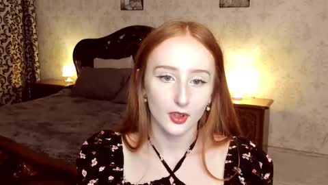 Snapshot of twilightserenade chatting on 10-15-25, 07:36 twilightserenade online show from 10-15-25, 07:36