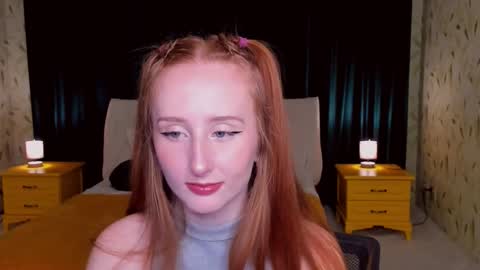 Snapshot of twilightserenade chatting on 10-18-25, 04:15 twilightserenade online show from 10-18-25, 04:15