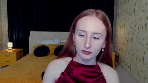 Snapshot of twilightserenade chatting on 11-10-25, 03:38 twilightserenade online show from 11-10-25, 03:38