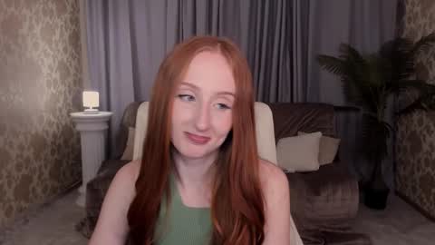 Snapshot of twilightserenade chatting on 11-28-25, 11:57 twilightserenade online show from 11-28-25, 11:57