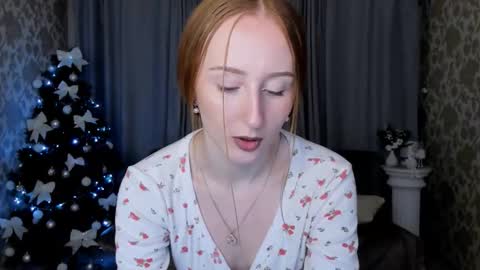 Snapshot of twilightserenade chatting on 12-02-25, 07:42 twilightserenade online show from 12-02-25, 07:42