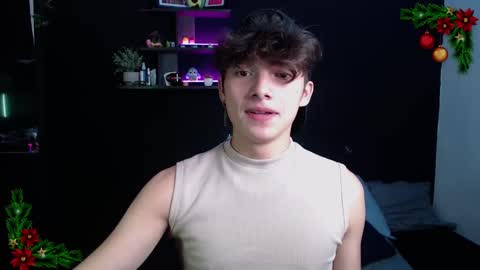 Snapshot of twink_dream__ chatting on 12-31-24, 01:04 jhony online show from 12-31-24, 01:04