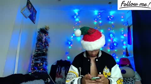Snapshot of twink_sebas_ chatting on 12-26-24, 03:06 Bad boy sebastian online show from 12-26-24, 03:06