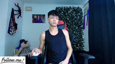 Snapshot of twink_sebas_ chatting on 02-02-25, 05:48 Bad boy sebastian online show from 02-02-25, 05:48