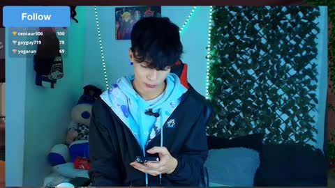 Snapshot of twink_sebas_ chatting on 02-28-25, 12:21 Bad boy sebastian online show from 02-28-25, 12:21