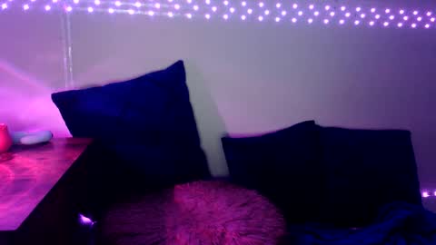 twinklelittlestarla online show from 02-23-26, 10:23