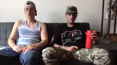 Derrick online show from 11-01-25, 07:16