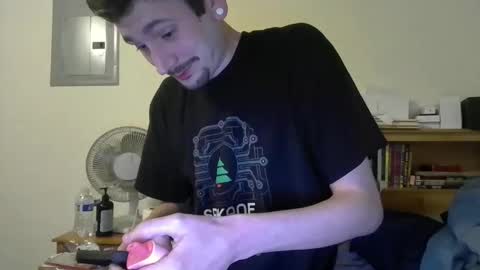 TwinkyMcgee online show from 12-14-25, 11:15