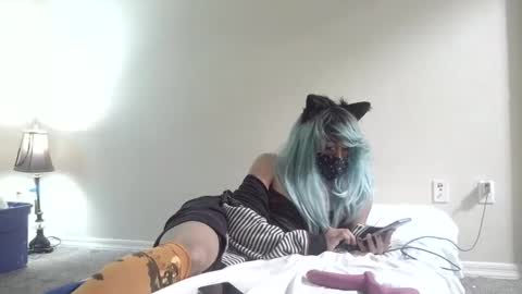 Snapshot of twinkyteddy chatting on 10-06-25, 12:19 twinkyteddy online show from 10-06-25, 12:19