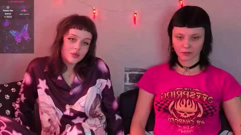 Snapshot of twins_terror chatting on 12-16-25, 10:20 Sin and Skin online show from 12-16-25, 10:20