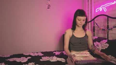 Sin and Skin online show from 03-27-26, 02:39