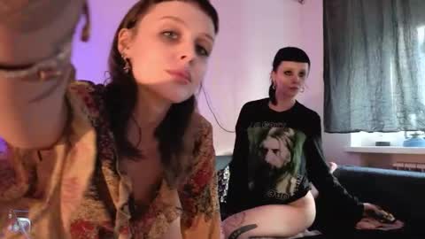 Sin and Skin online show from 06-08-26, 03:56