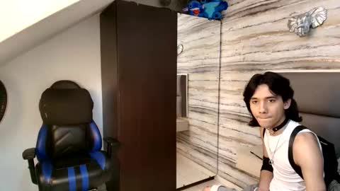 Snapshot of twinslovers_ chatting on 12-01-25, 09:53 twinslovers_ online show from 12-01-25, 09:53