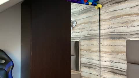 twinslovers_ online show from 12-23-25, 03:37