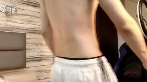 twinslovers_ online show from 02-09-26, 03:32