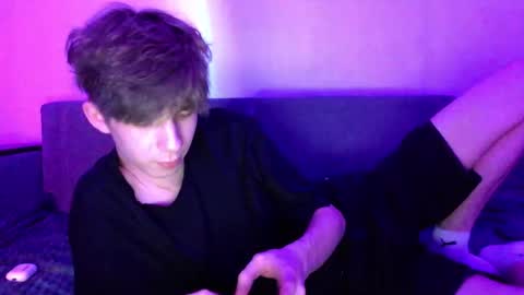 Snapshot of twishadow chatting on 02-21-26, 09:27 TwiShadow online show from 02-21-26, 09:27