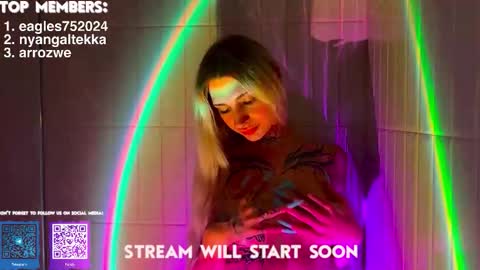 Molly and Nick online show from 01-12-26, 04:23