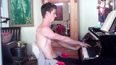 Snapshot of twoforallprivate chatting on 12-25-24, 05:26 TobeBritta online show from 12-25-24, 05:26