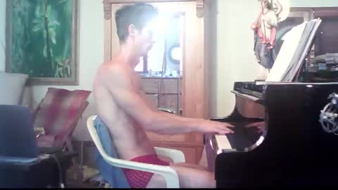 Snapshot of twoforallprivate chatting on 12-18-25, 08:26 TobeBritta online show from 12-18-25, 08:26