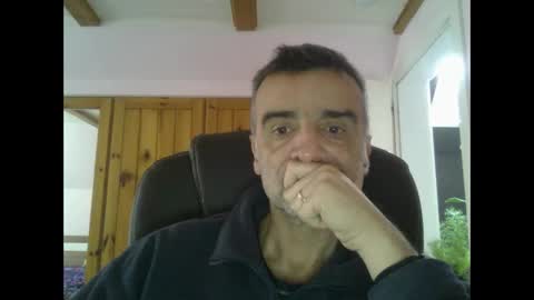 twoperes online show from 10-17-25, 01:35