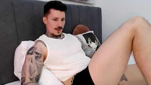 Snapshot of tyagodoll chatting on 12-15-25, 06:34 tyagodoll online show from 12-15-25, 06:34