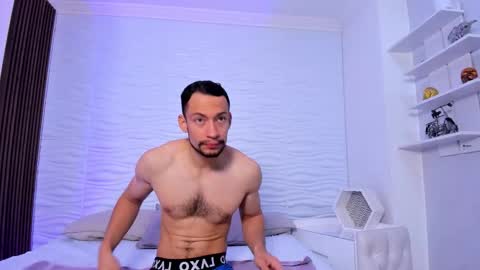 Snapshot of tyagoroberts chatting on 10-26-25, 12:22 Tyago online show from 10-26-25, 12:22