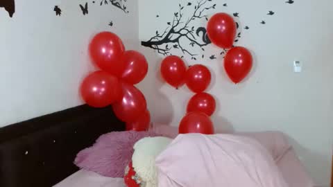 Snapshot of tyfanny19 chatting on 02-14-25, 07:33 tyfanny19 online show from 02-14-25, 07:33