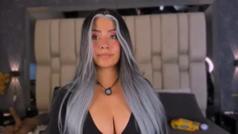  TYLA  online show from 02-12-26, 03:56