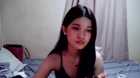 Snapshot of tyladine chatting on 10-04-25, 04:43 tyladine online show from 10-04-25, 04:43