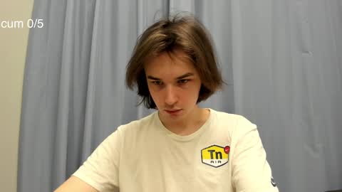 Snapshot of tyler__johnson chatting on 01-21-25, 08:21 Tyler johnson online show from 01-21-25, 08:21