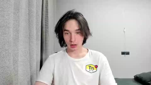 Snapshot of tyler__johnson chatting on 01-24-25, 04:17 Tyler johnson online show from 01-24-25, 04:17