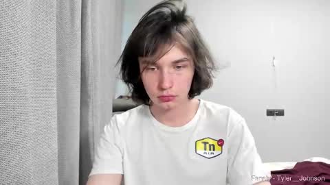 Snapshot of tyler__johnson chatting on 02-05-25, 08:32 Tyler johnson online show from 02-05-25, 08:32