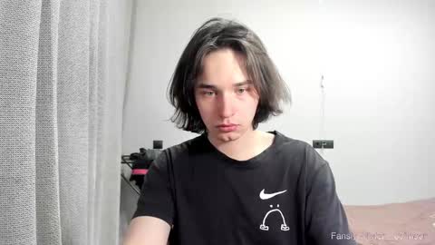 Snapshot of tyler__johnson chatting on 02-07-25, 09:48 Tyler johnson online show from 02-07-25, 09:48