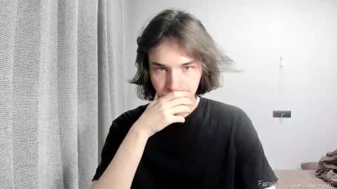 Snapshot of tyler__johnson chatting on 02-10-25, 10:40 Tyler johnson online show from 02-10-25, 10:40