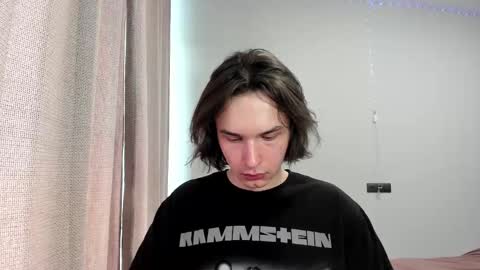 Snapshot of tyler__johnson chatting on 02-22-25, 10:40 Tyler johnson online show from 02-22-25, 10:40