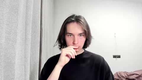 Snapshot of tyler__johnson chatting on 02-25-25, 02:03 Tyler johnson online show from 02-25-25, 02:03