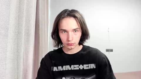 Snapshot of tyler__johnson chatting on 03-01-25, 12:12 Tyler johnson online show from 03-01-25, 12:12