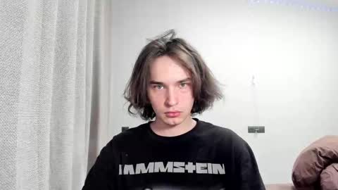 Snapshot of tyler__johnson chatting on 03-02-25, 11:39 Tyler johnson online show from 03-02-25, 11:39
