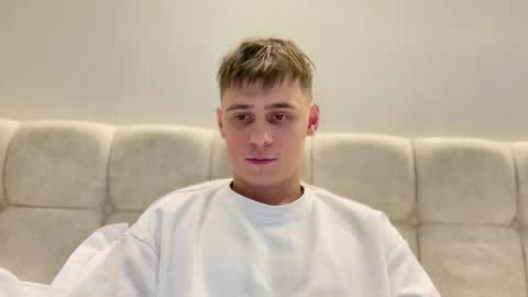 Snapshot of tyler_garrner chatting on 09-08-25, 05:23 tyler_garrner online show from 09-08-25, 05:23