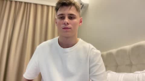 Snapshot of tyler_garrner chatting on 09-13-25, 05:35 tyler_garrner online show from 09-13-25, 05:35