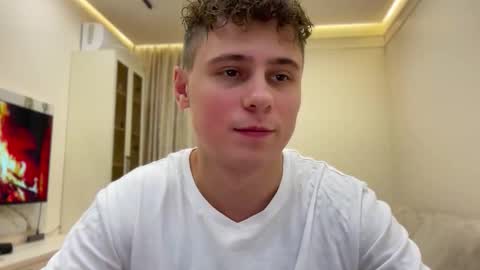 Snapshot of tyler_garrner chatting on 11-20-25, 04:18 tyler_garrner online show from 11-20-25, 04:18